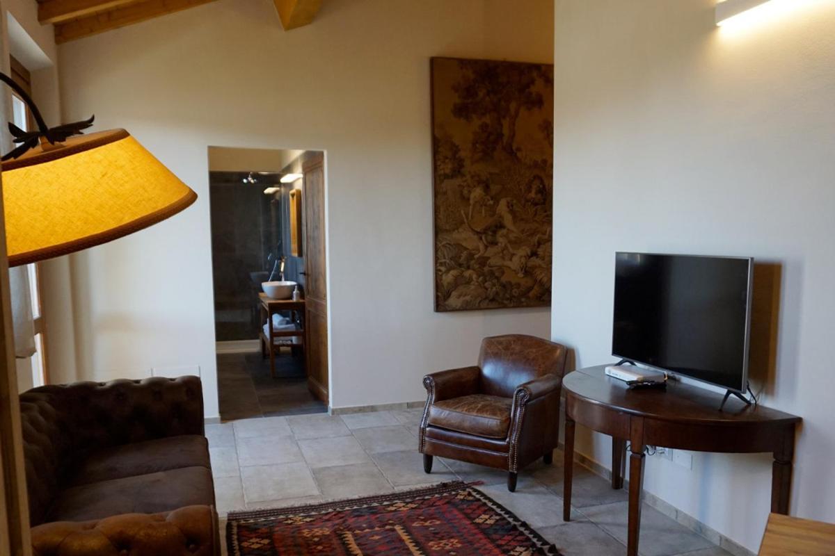 Agriturismo Cheloni Guasticce Exterior photo