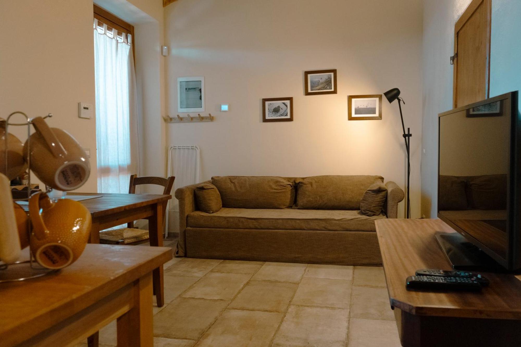 Agriturismo Cheloni Guasticce Exterior photo